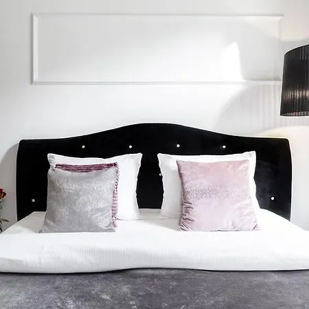 Househost Apartment:lobzowska 22 * Cracovia