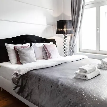 Lägenhet Househost Apartment:lobzowska 22 Kraków